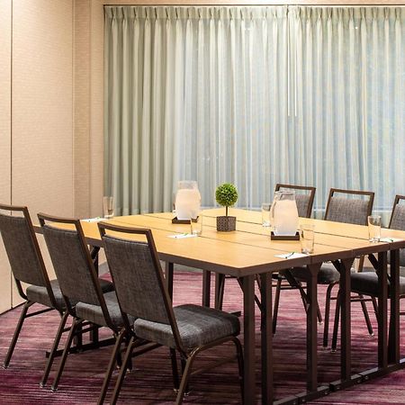 Courtyard By Marriott Portland Airport Hotel Ngoại thất bức ảnh