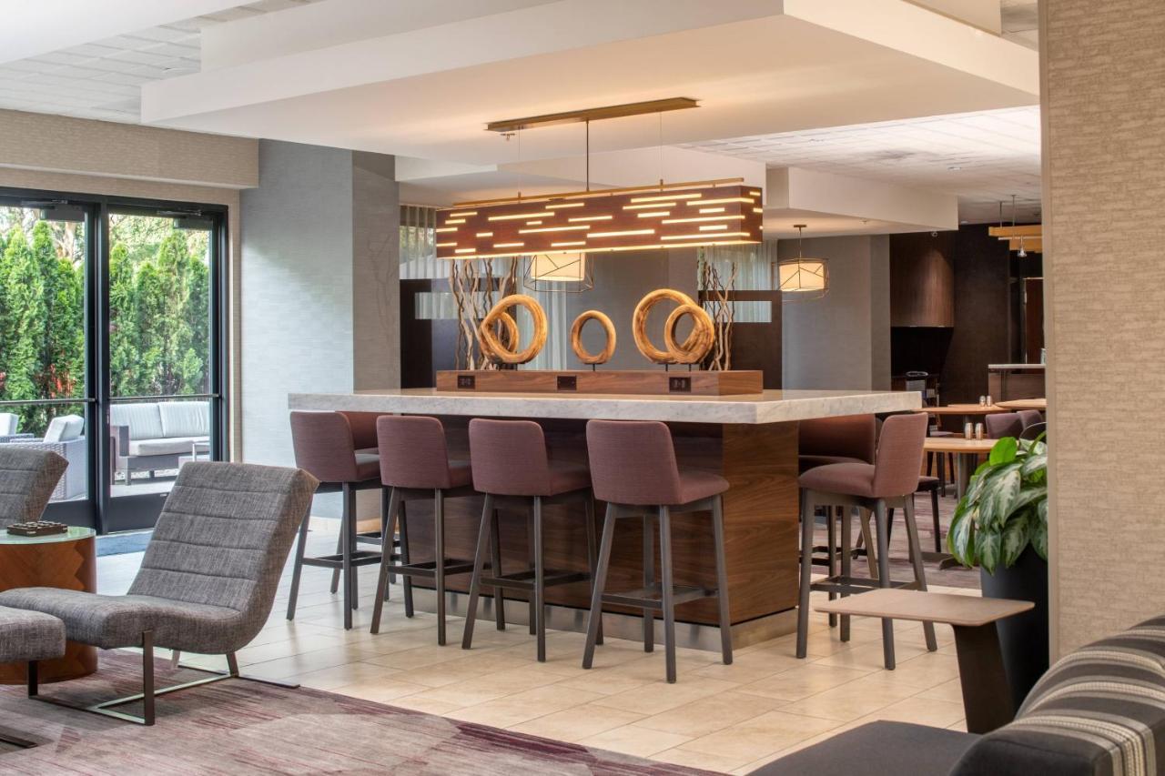 Courtyard By Marriott Portland Airport Hotel Ngoại thất bức ảnh