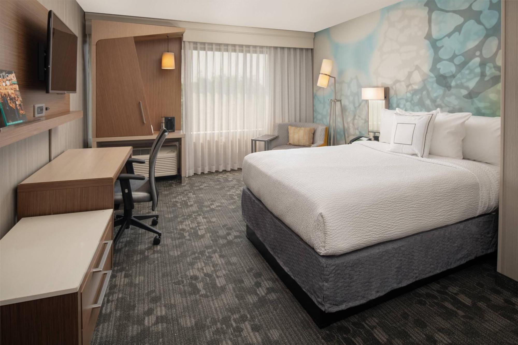 Courtyard By Marriott Portland Airport Hotel Ngoại thất bức ảnh