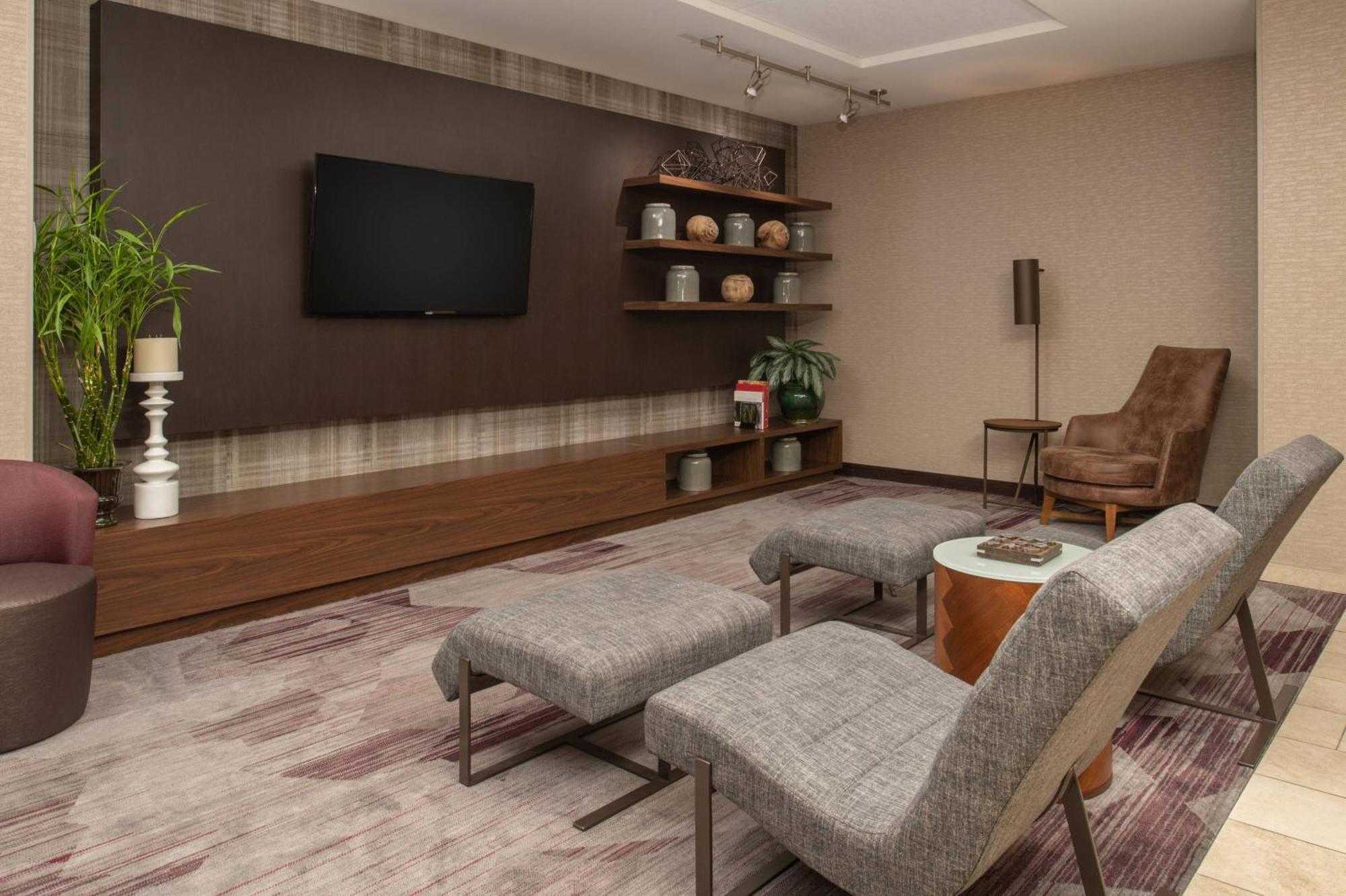 Courtyard By Marriott Portland Airport Hotel Ngoại thất bức ảnh