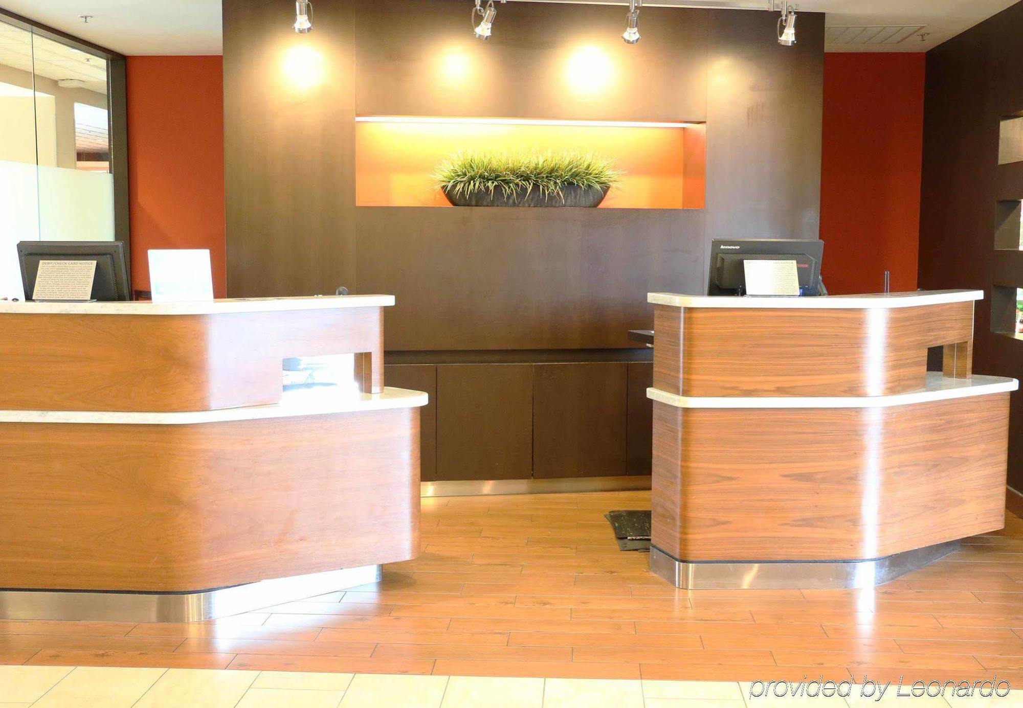 Courtyard By Marriott Portland Airport Hotel Ngoại thất bức ảnh