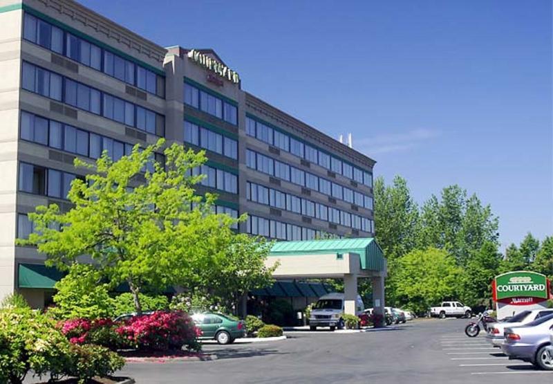Courtyard By Marriott Portland Airport Hotel Ngoại thất bức ảnh